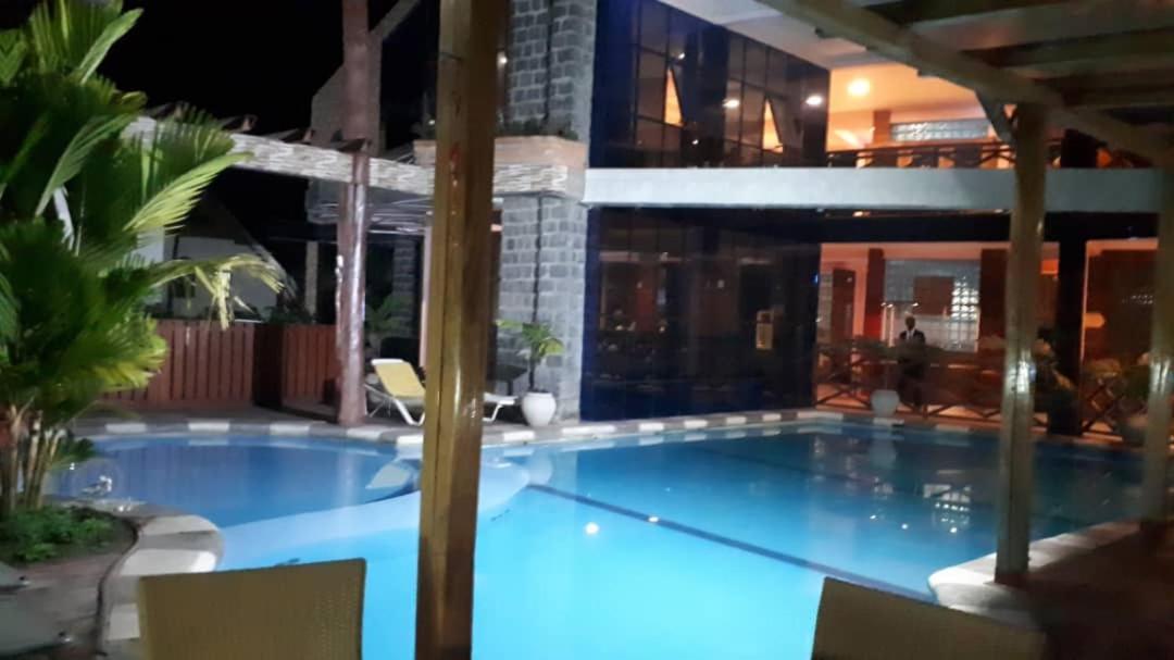 Vip Palace 2 Hotell Goma Exteriör bild